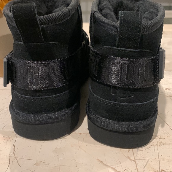 SOLD! NWOT, UGG Classic Ultra Mini Hybrid - Picture 10 of 10